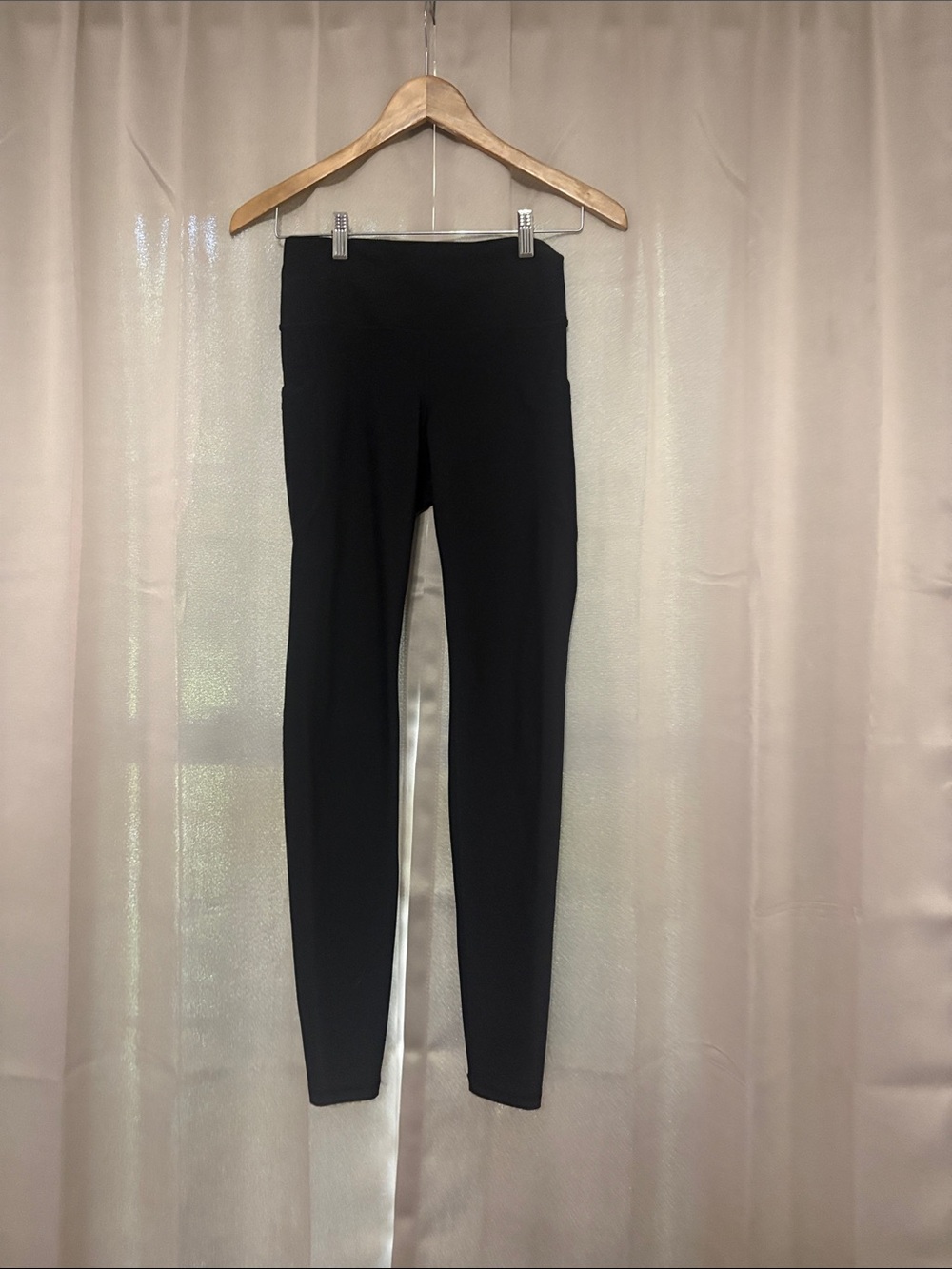 Old Navy Black High-Rise Leggings